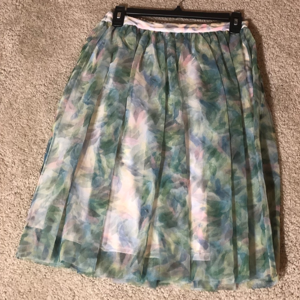 midi skirt with tulle floral overlay - size S